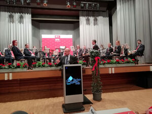 Martin Schulz MdB begeistert die Zuhörer*innen in Bisingen