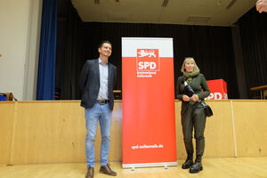 Annegret Lang und Andreas Budisky stellen sich den Mitglieder vor