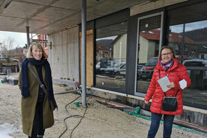 Stadträtin Marianne Roth und SPD-Landtagskandidatin Annegret Lang im Gespräch